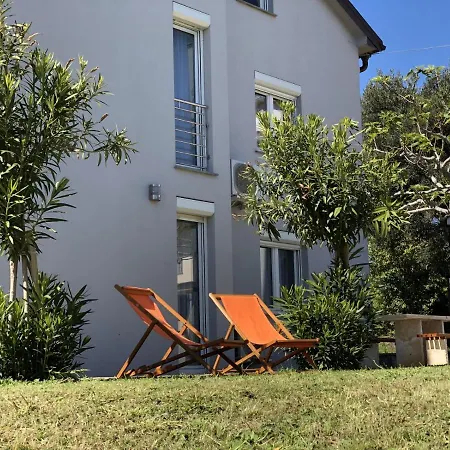 Apartman In With Seaview, Terrace, Air Condition, Wifi