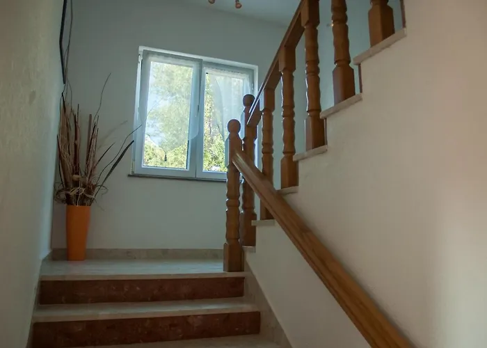In With Seaview, Terrace, Air Condition, Wifi Lejlighed *