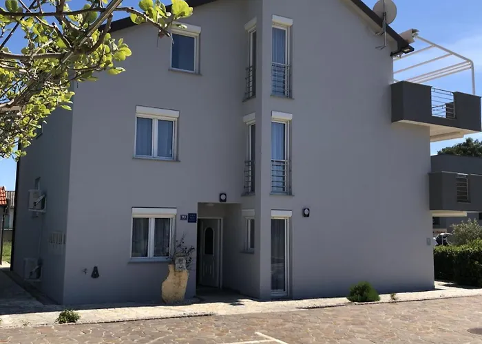 In With Seaview, Terrace, Air Condition, Wifi